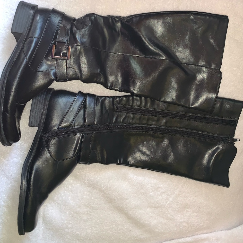 Aerosoles 7.5M Knee High Black Wide Calf Ankle-Strap Buckle Zipper Closure Boots